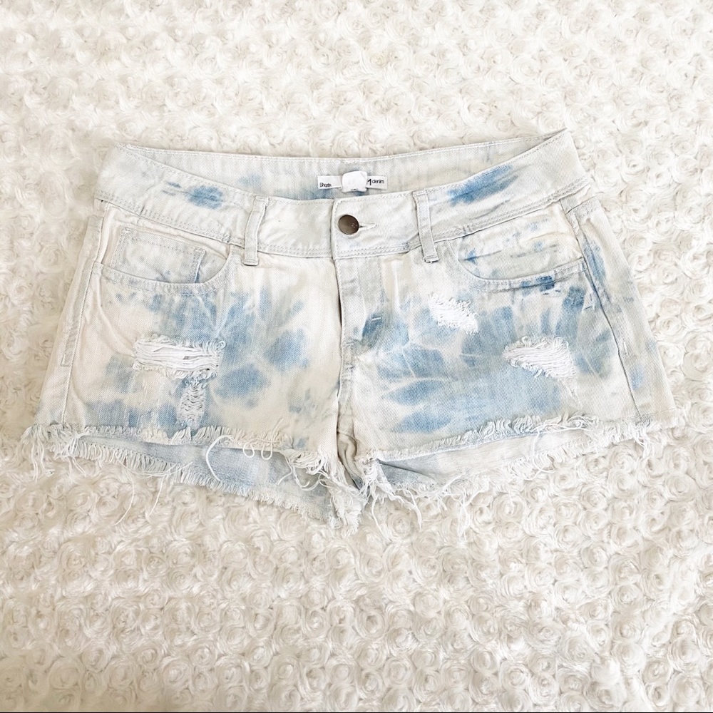 Distressed Light Washed Denim Jean Shorts